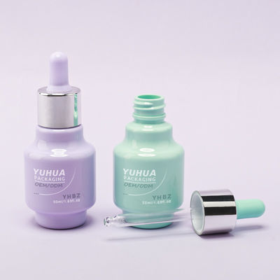 ग्राहक आवश्यकताओं के अनुसार लोगो के साथ 50 मिलीलीटर तेल सीरम की बोतल