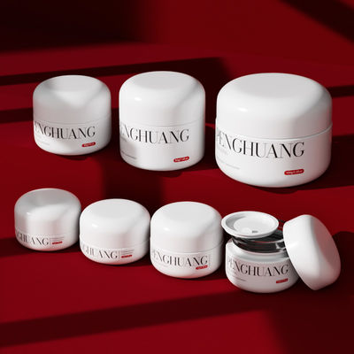 कस्टम क्रीम ग्लास जार लिप बाम के लिए सफेद/पारदर्शी/कस्टम में अनुकूलित लोगो और कस्टम रंग/प्रिंटिंग के साथ