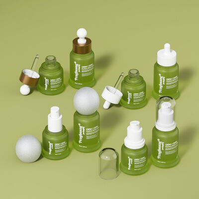 सार तेल सीरम बोतल जिसमें हॉट स्टैम्पिंग प्रिंटिंग है जो स्टाइलिश कॉस्मेटिक पैकेजिंग और स्किनकेयर उत्पाद अपील प्रदान करती है