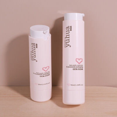 एयरलेस पंप और कस्टम डिज़ाइन वाली टिकाऊ प्लास्टिक लोशन की बोतल, कॉस्मेटिक पैकेजिंग और तरल उत्पाद भंडारण के लिए आदर्श