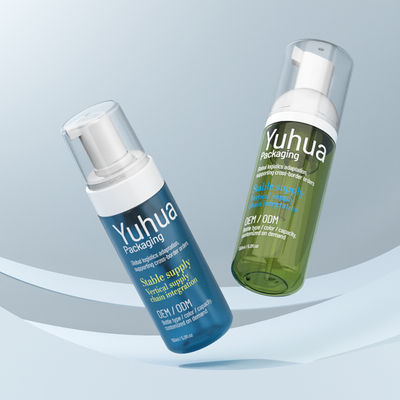 पंप कैप और सिल्क स्क्रीन प्रिंटिंग के साथ स्पष्ट या कस्टम प्लास्टिक फोम की बोतल तरल उत्पादों के लिए टिकाऊ पुनः प्रयोज्य पैकेजिंग प्रदान करती है